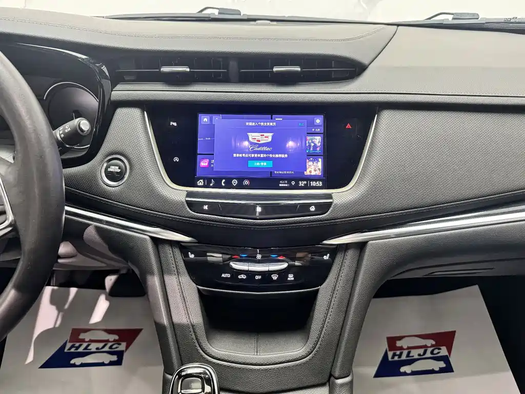 Cadillac XT5 2021 — фото 14