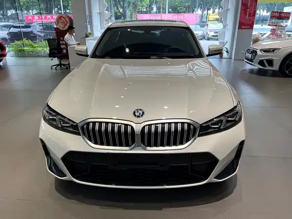 BMW 3 Series 2022