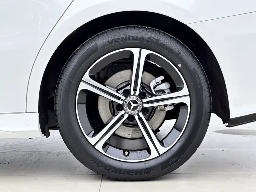 Mercedes-Benz A-Class 2023 — фото 15