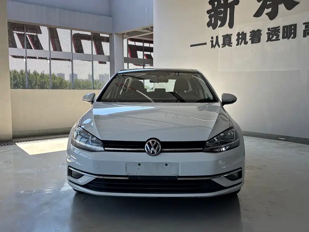 Volkswagen Golf 2018 — фото 2