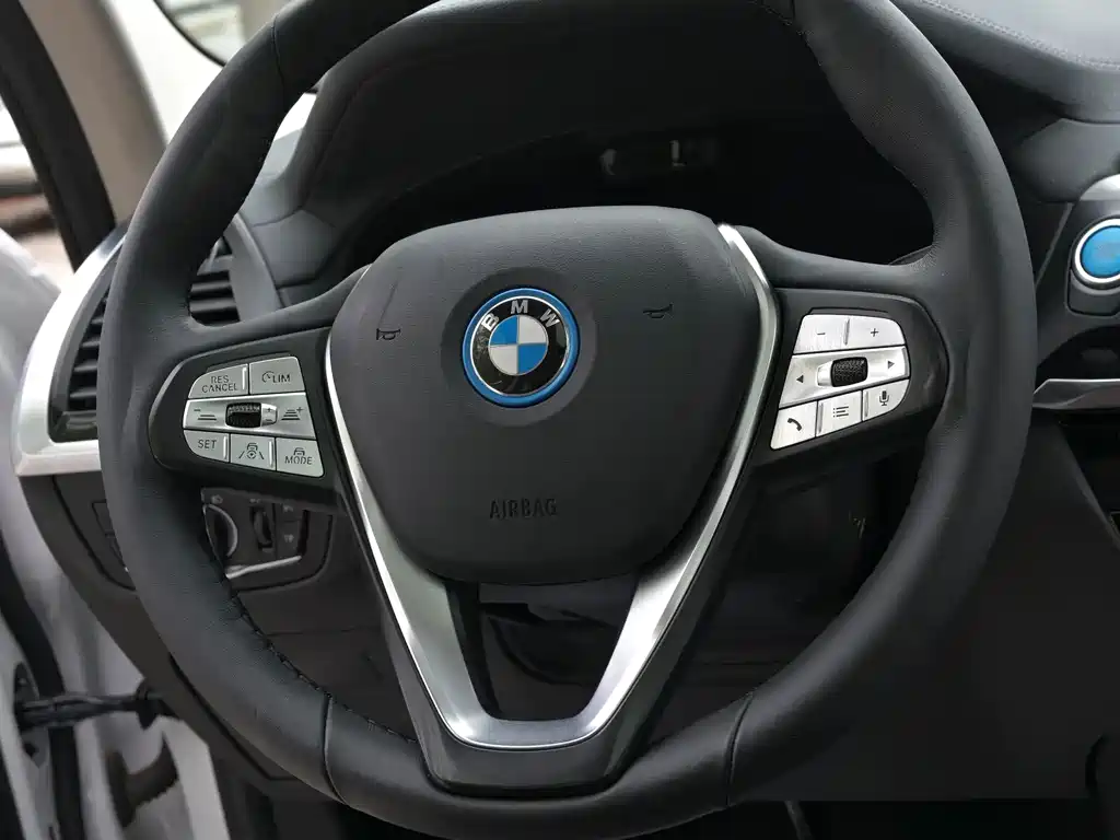BMW iX3 2021 — фото 13