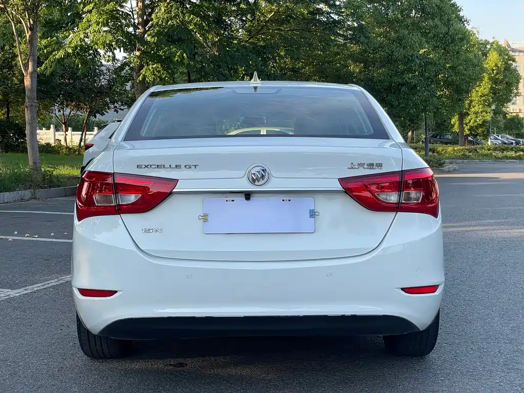 Buick Excelle 2017 — фото 14