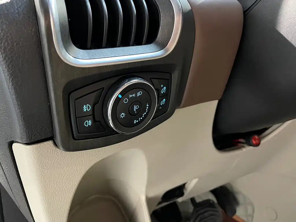 Ford Tourneo 2020 — фото 15
