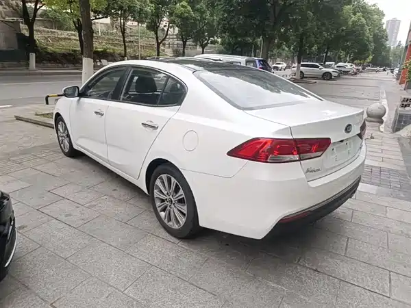 Kia K4 2015