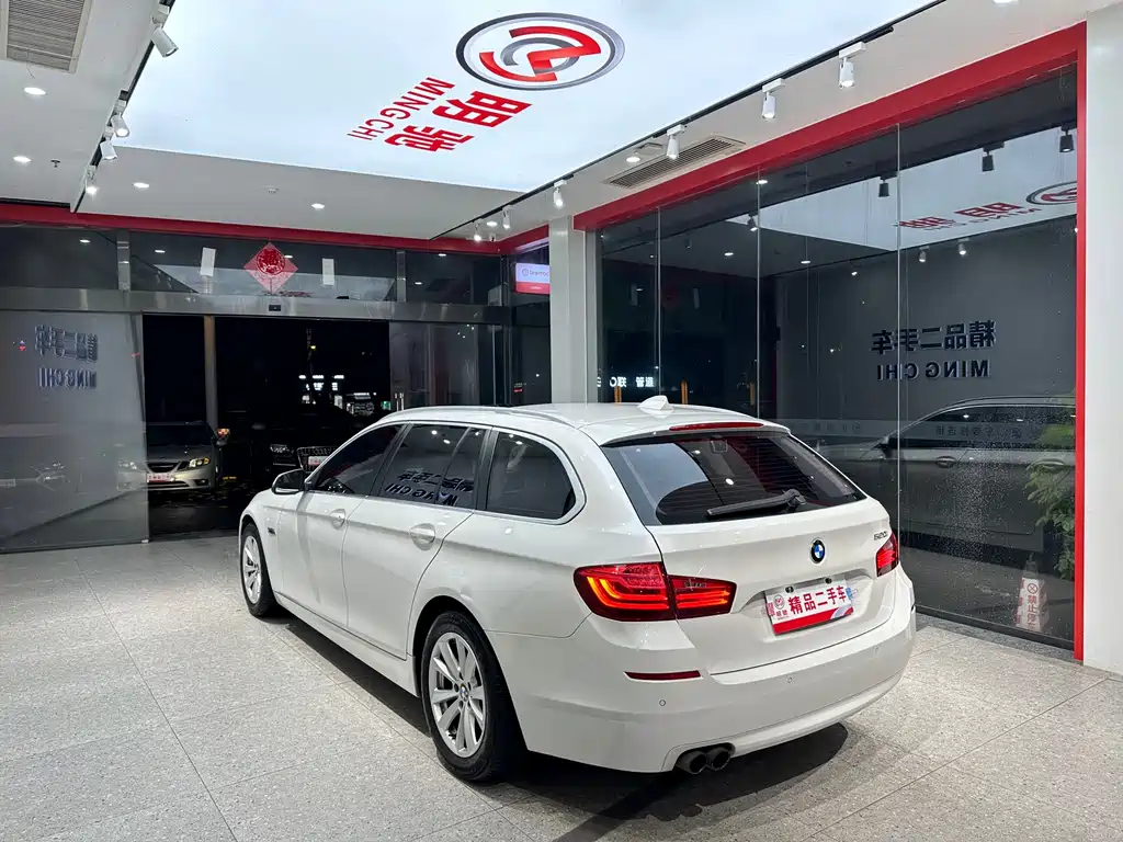 BMW 5 Series 2016 — фото 4