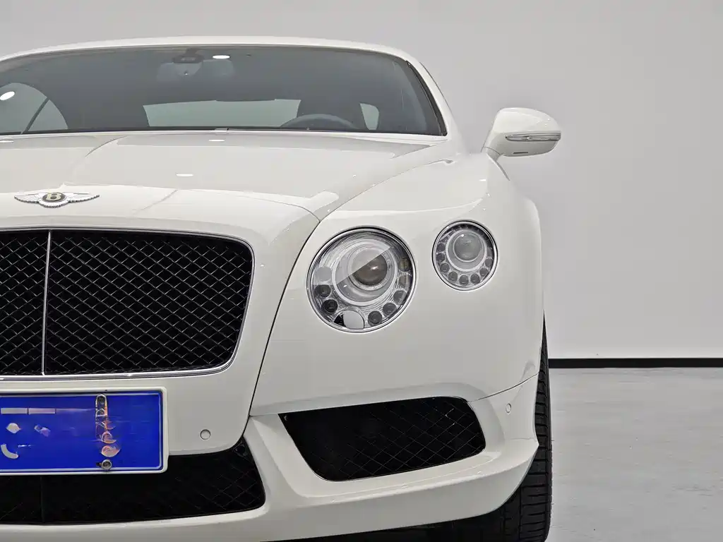 Bentley Continental 2015 — фото 4