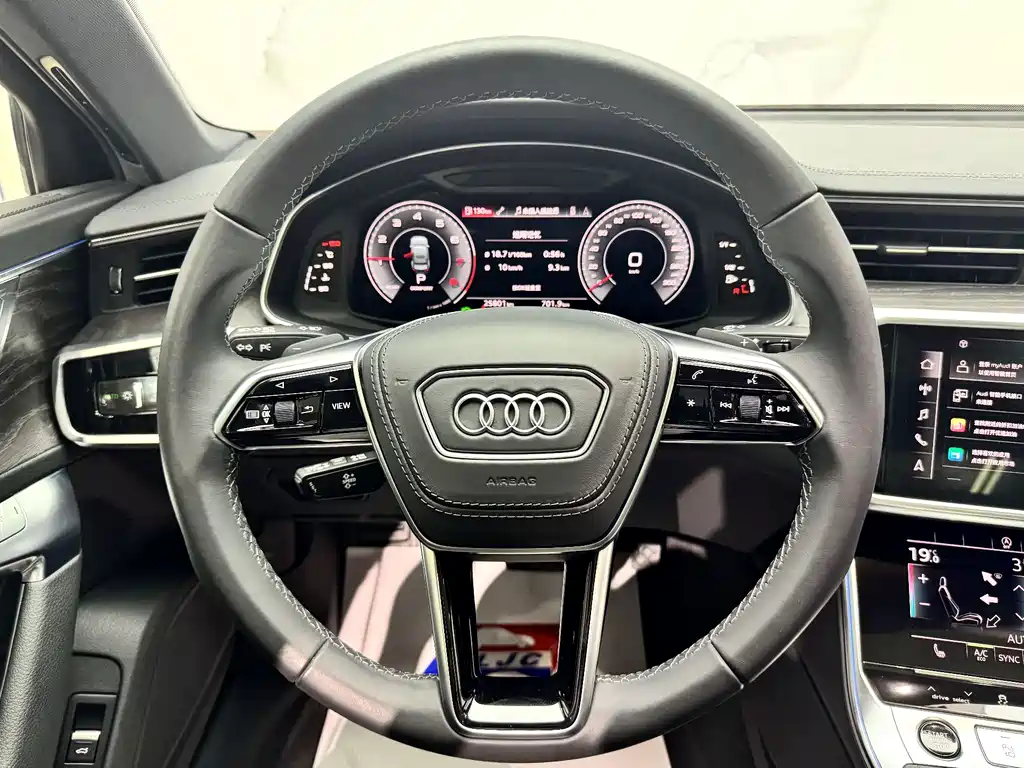 Audi A6L 2023 — фото 8