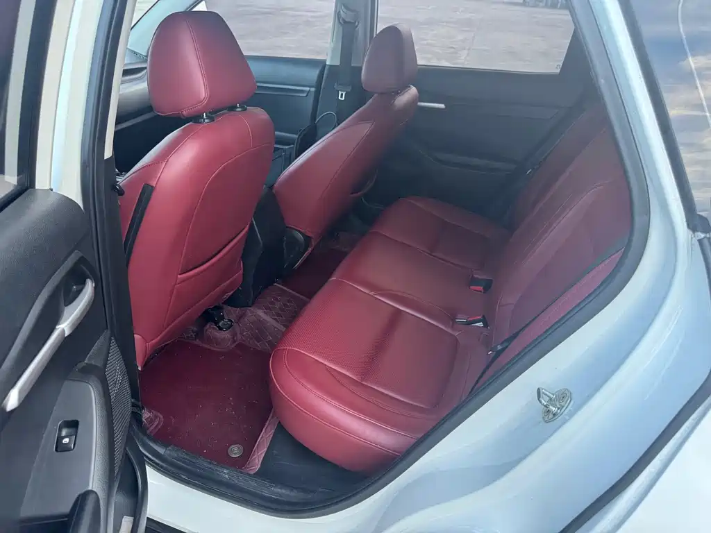 Kia KX3 2020 — фото 9