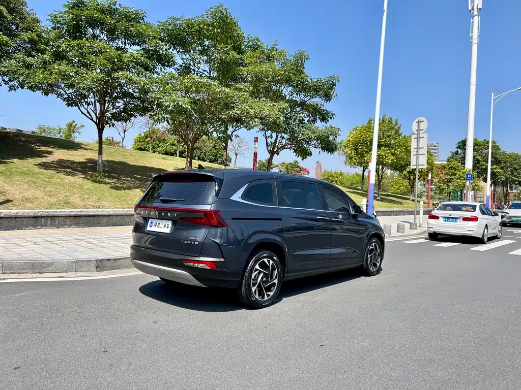 Hyundai Custo 2022 — фото 26