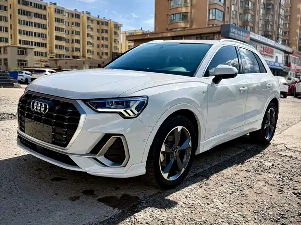 Audi Q3 2022