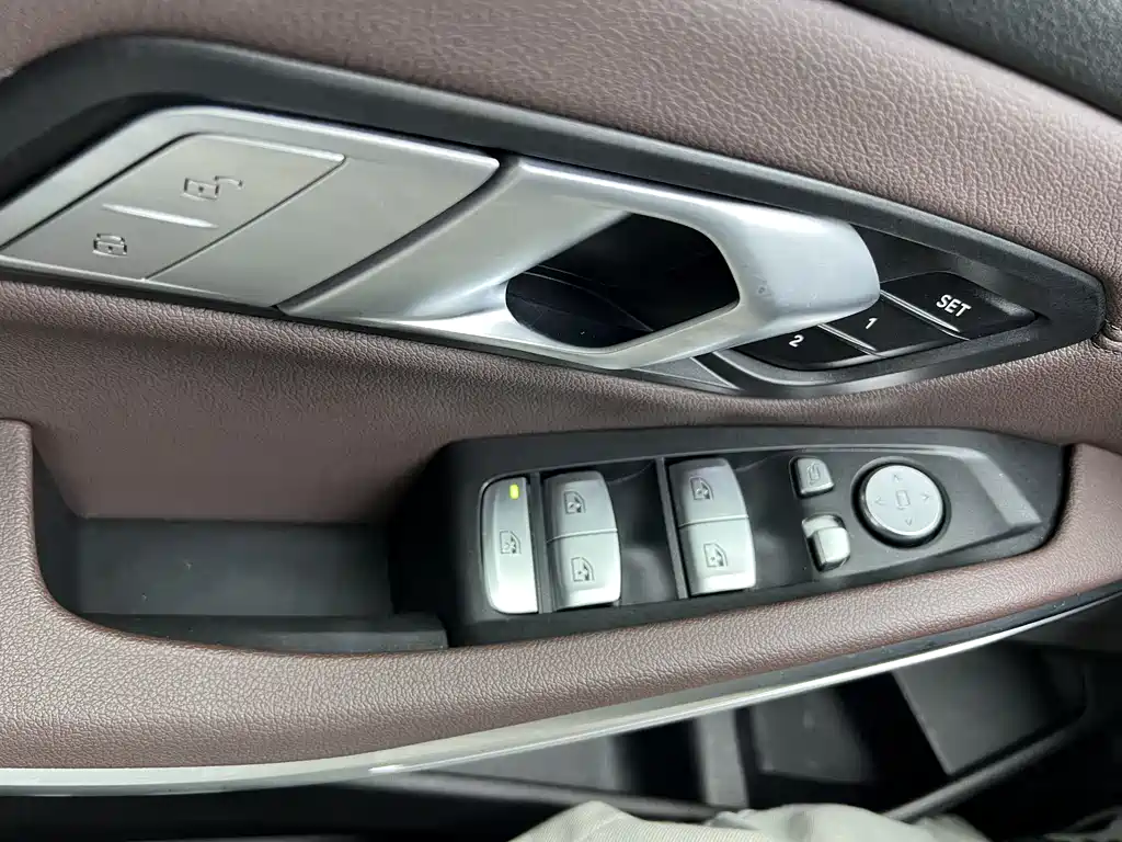 BMW 3 Series 2021 — фото 18