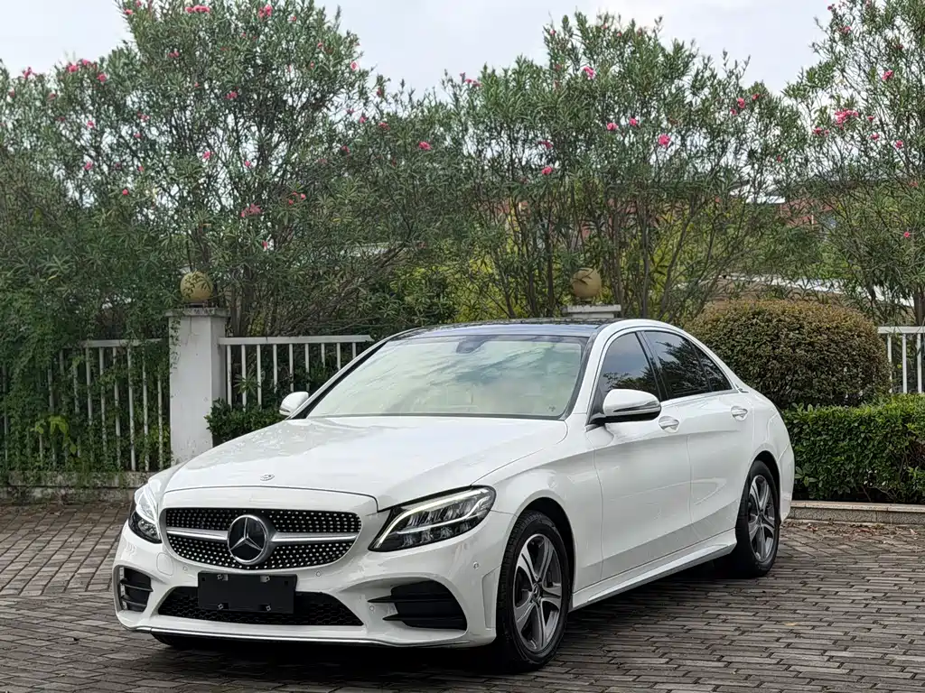 Mercedes-Benz C-Class 2020 — фото 1