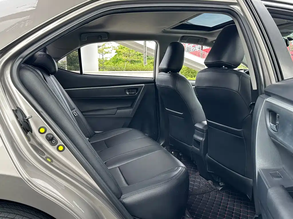 Toyota Corolla 2019 — фото 17