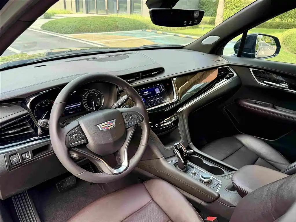 Cadillac XT6 2020 — фото 12