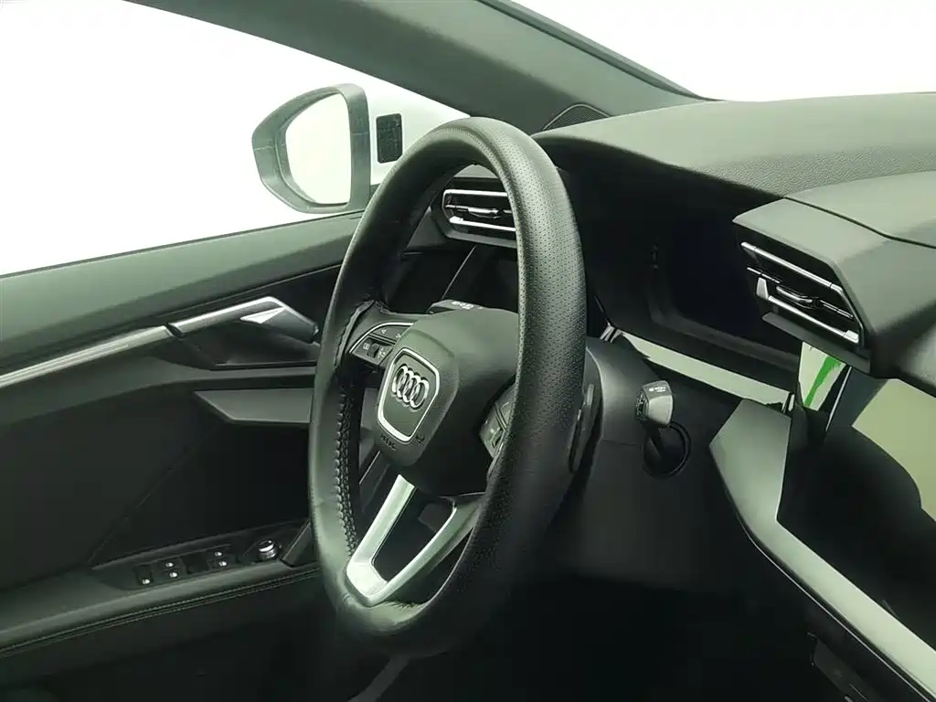 Audi A3 2025 — фото 22