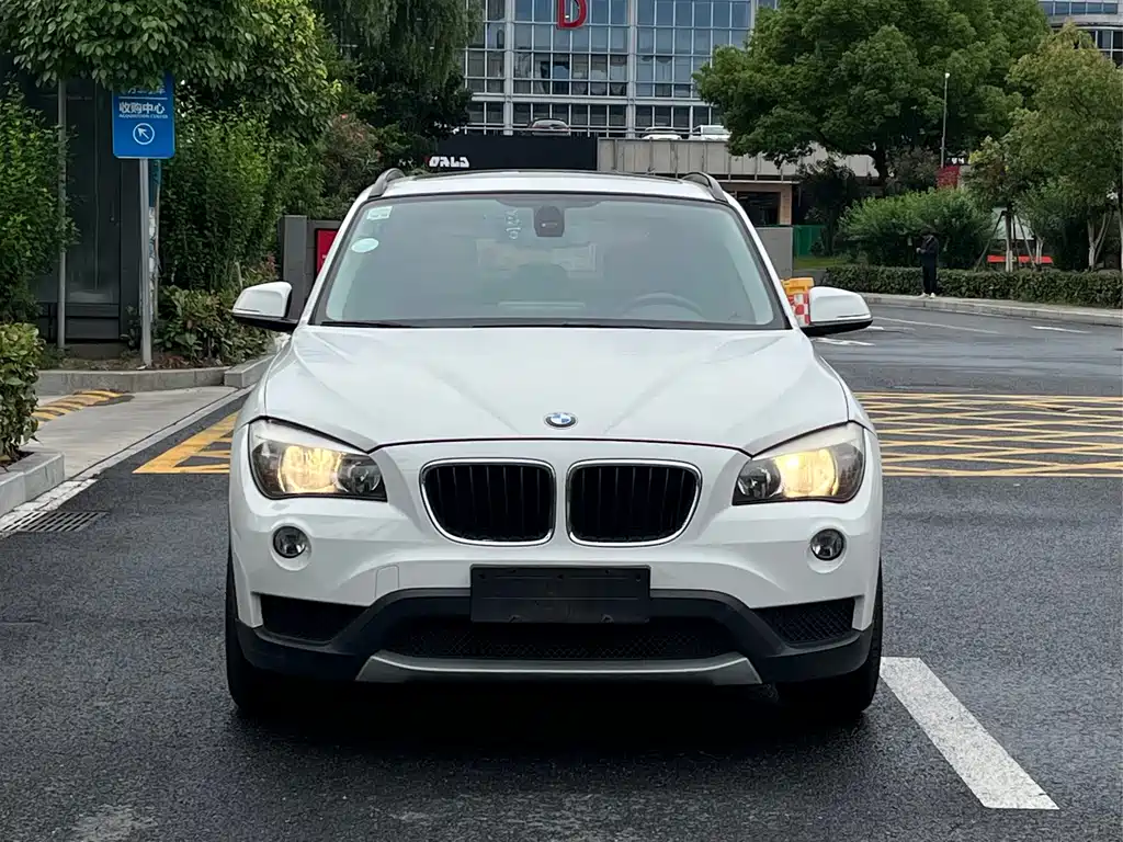 BMW X1 2013 — фото 2