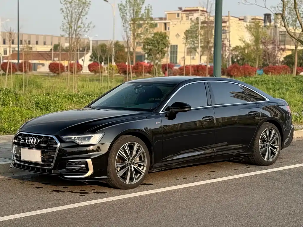 Audi A6L 2023 — фото 1