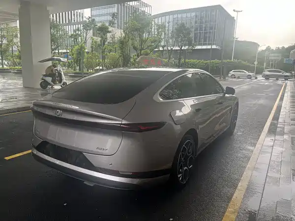 Changan Qiyuan A07 2024