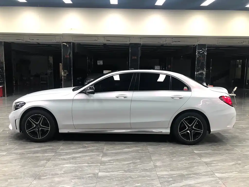Mercedes-Benz C-Class 2020 — фото 7