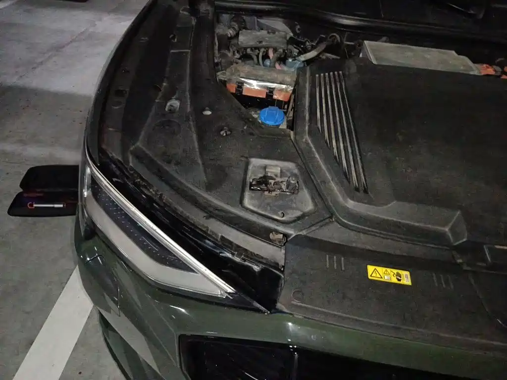 Audi e-tron 2020 — фото 21