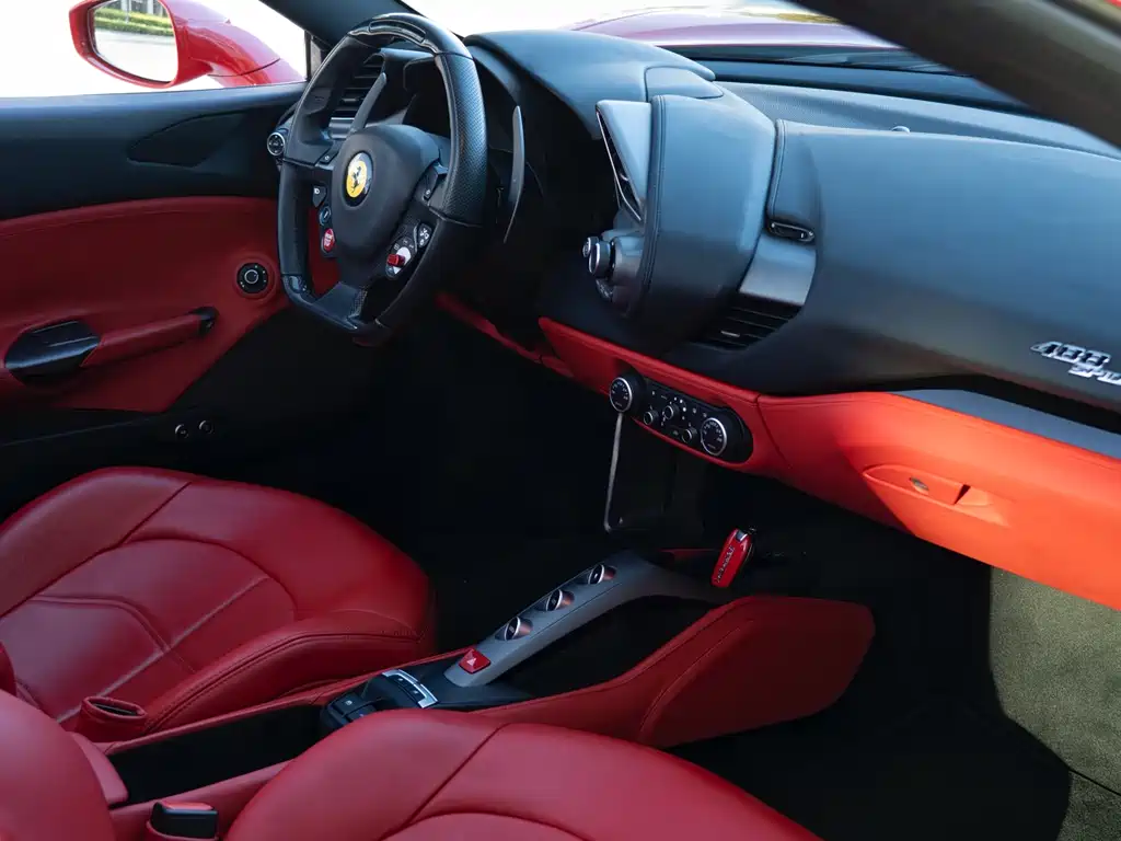Ferrari 488 2019 — фото 24