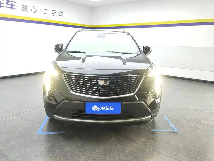Cadillac XT4 2022 — фото 2