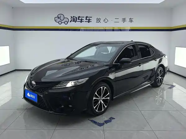Toyota Camry 2019