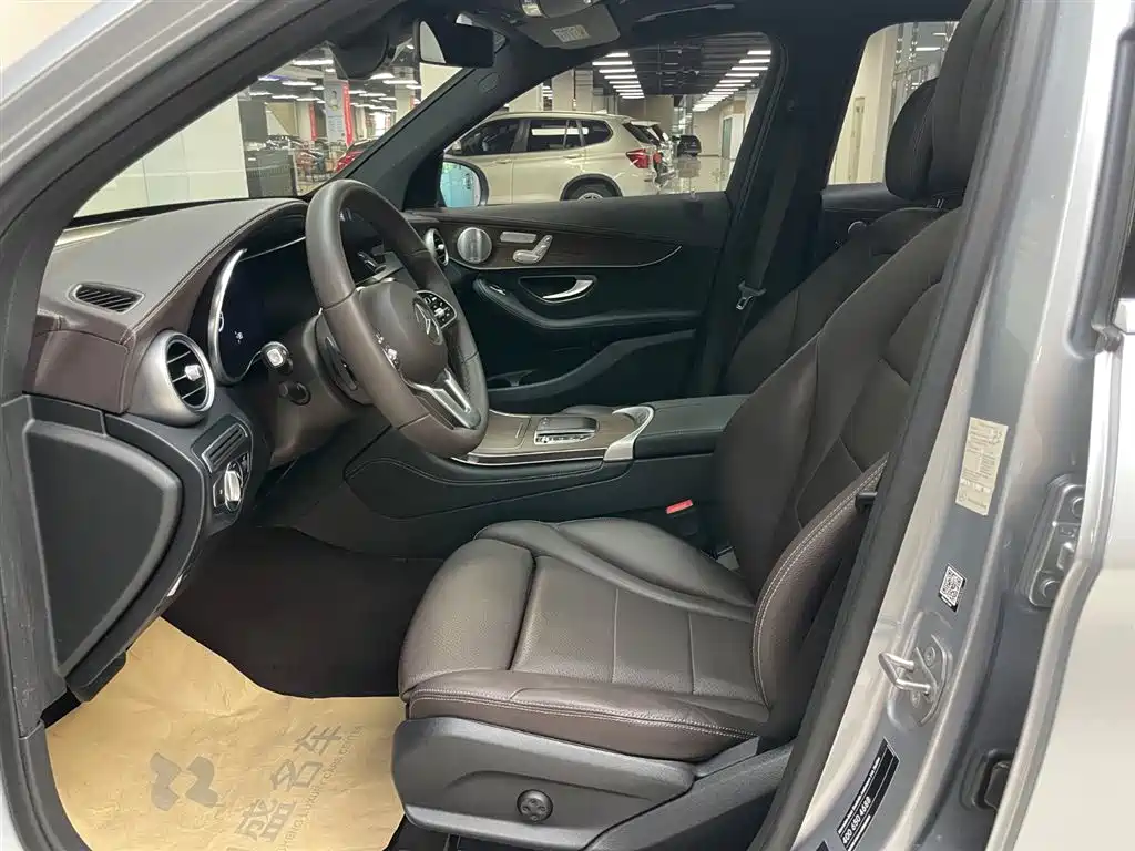 Mercedes-Benz GLC 2020 — фото 10