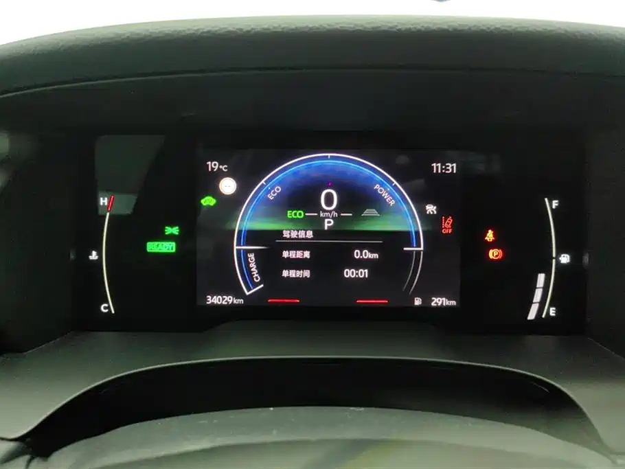 Toyota Camry 2024 — фото 14