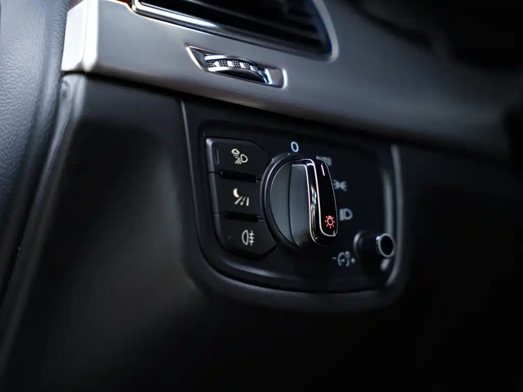 Audi A8 2013 — фото 31