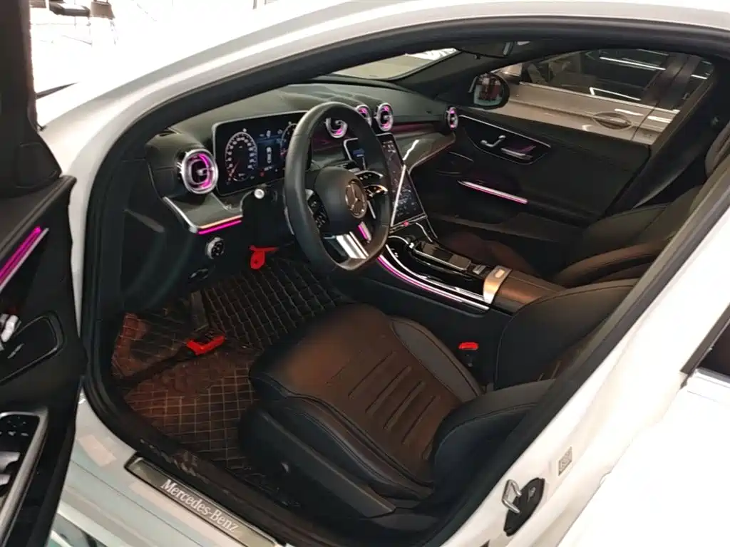 Mercedes-Benz C-Class 2023 — фото 15