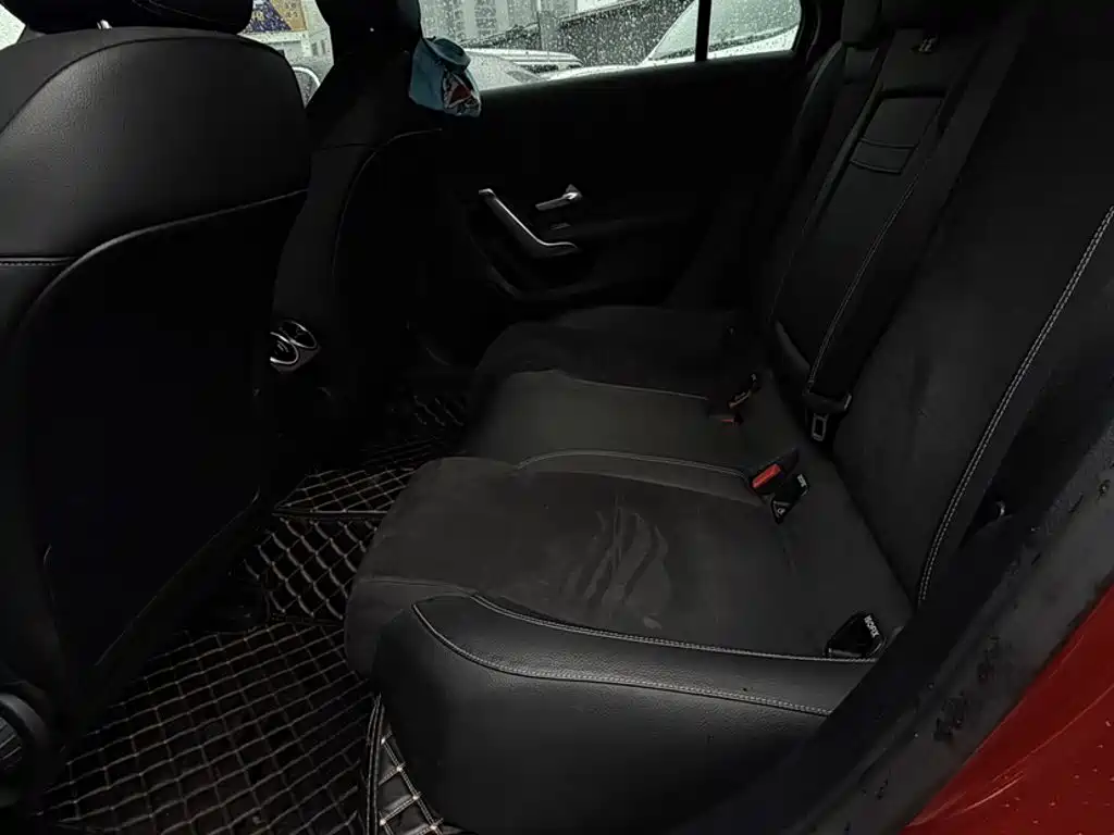 Mercedes-Benz A-Class 2019 — фото 19