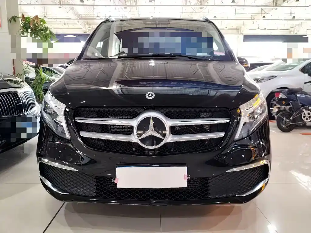 Mercedes-Benz V-Class 2022 — фото 2