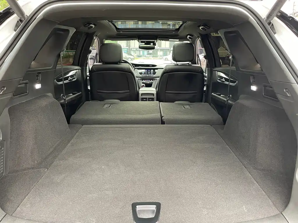 Cadillac XT5 2020 — фото 28