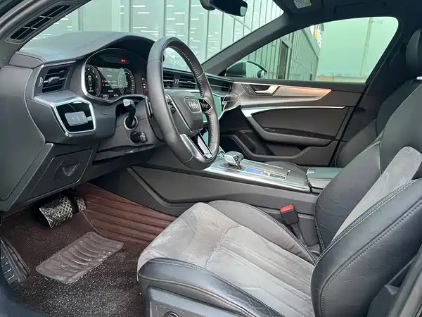 Audi A6L 2020