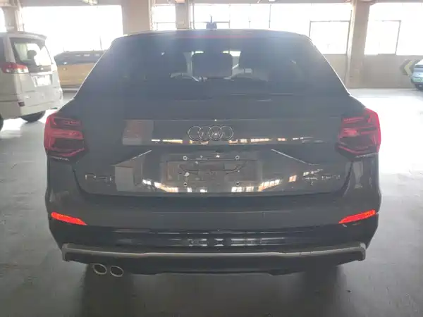 Audi Q2L 2021