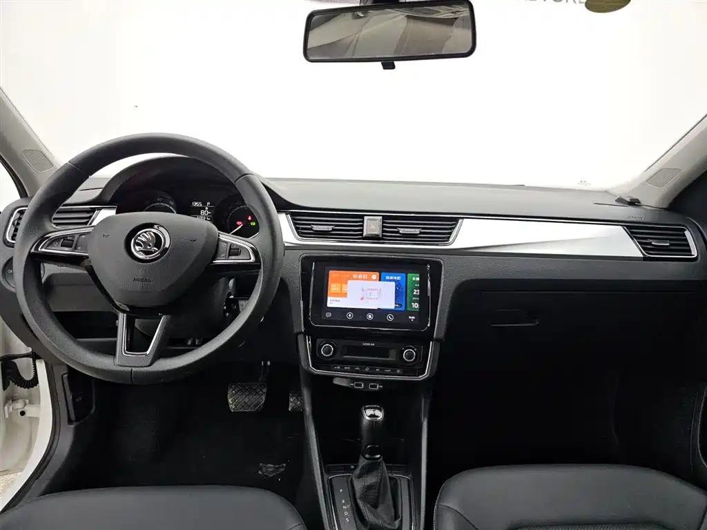 Skoda Rapid 2022 — фото 15