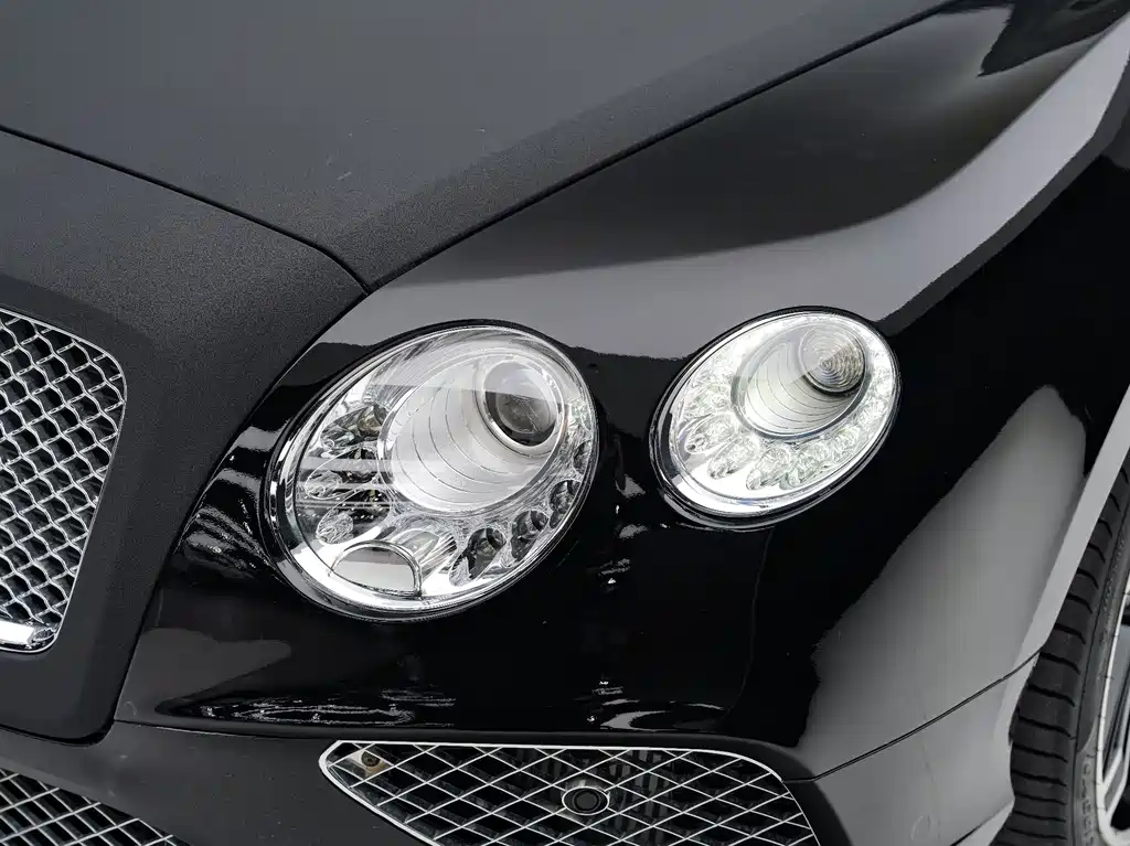 Bentley Continental 2013 — фото 10