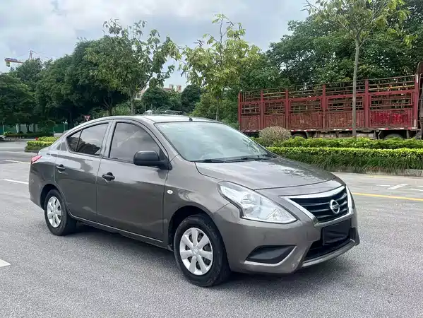 Nissan Sunny 2017