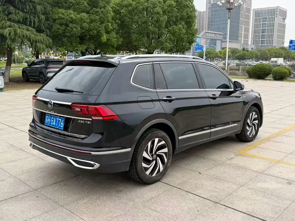 Volkswagen Tiguan L 2022 — фото 9