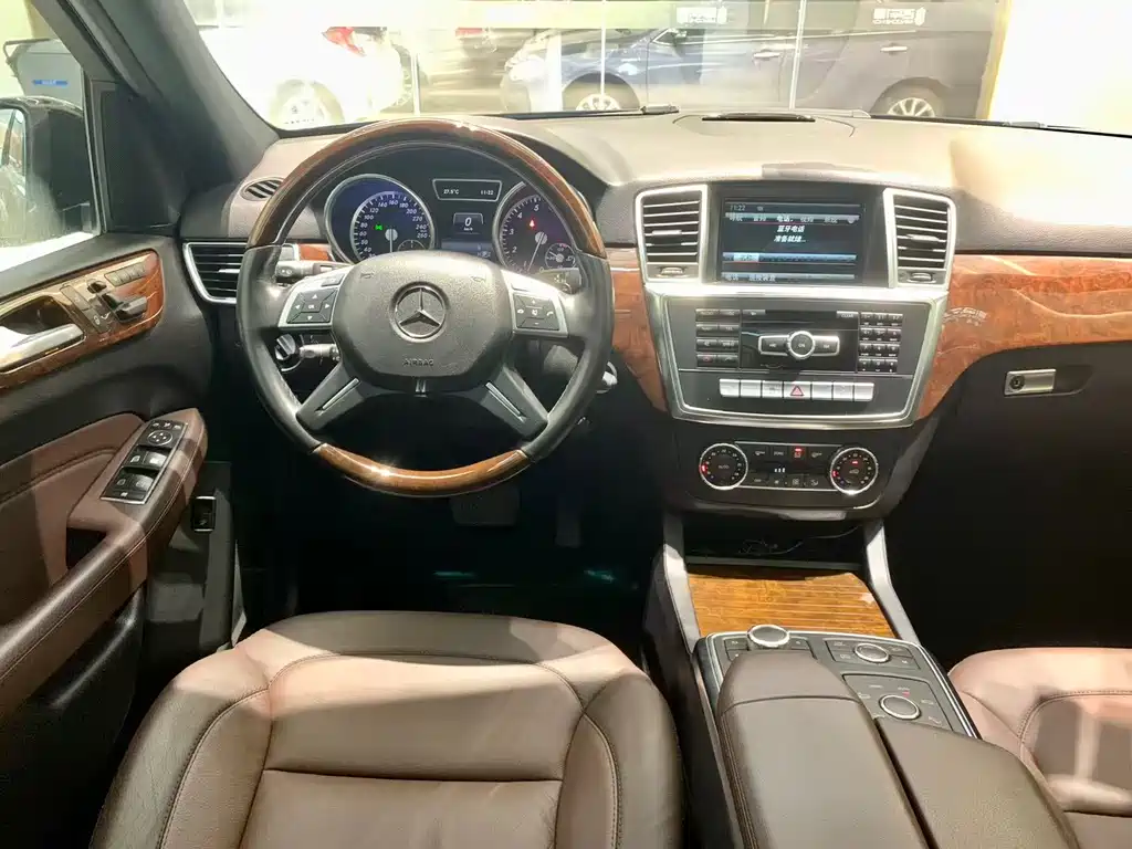 Mercedes-Benz M-Class 2015 — фото 8