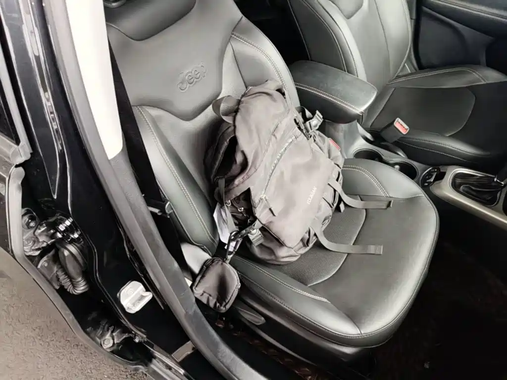 Jeep Compass 2019 — фото 25