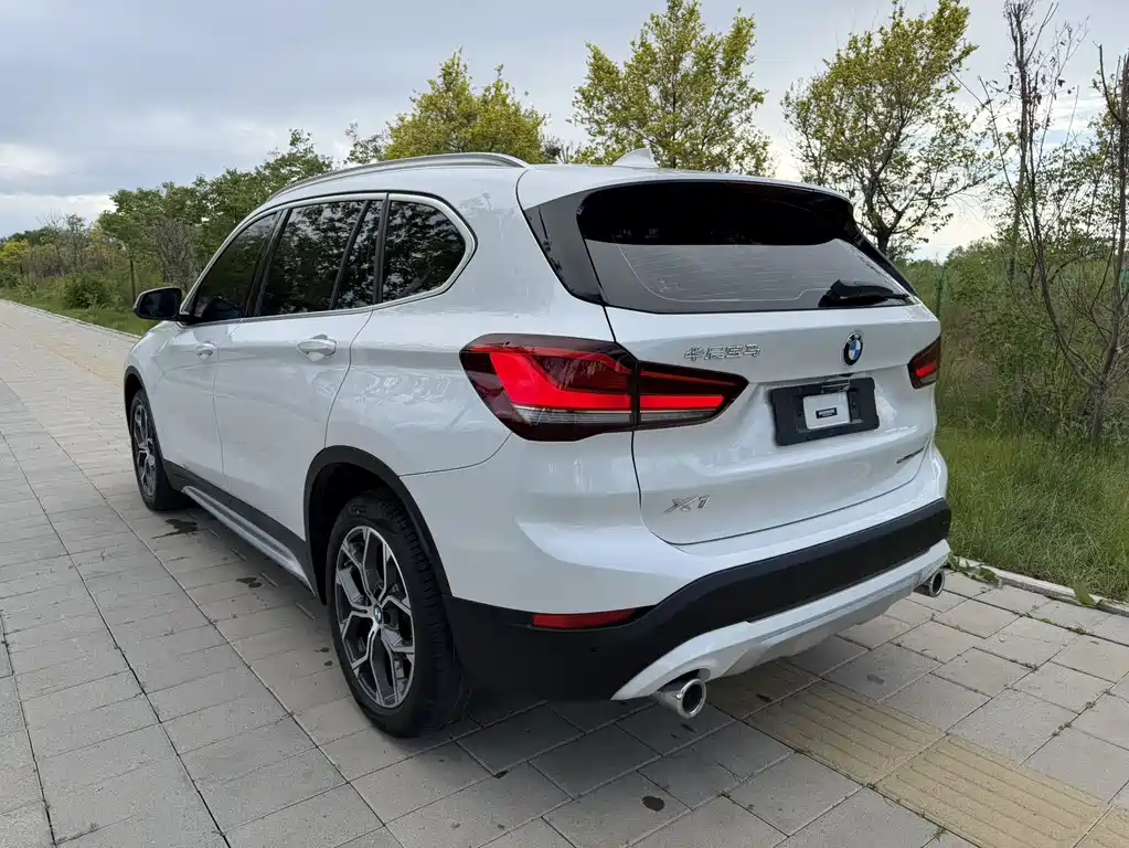 BMW X1 2022 — фото 7
