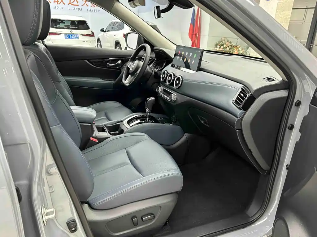 Nissan X-Trail 2025 — фото 14