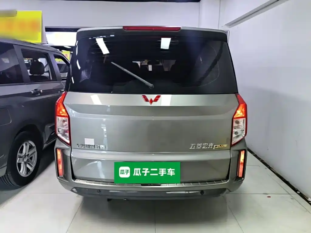 Wuling Hongguang PLUS 2019
