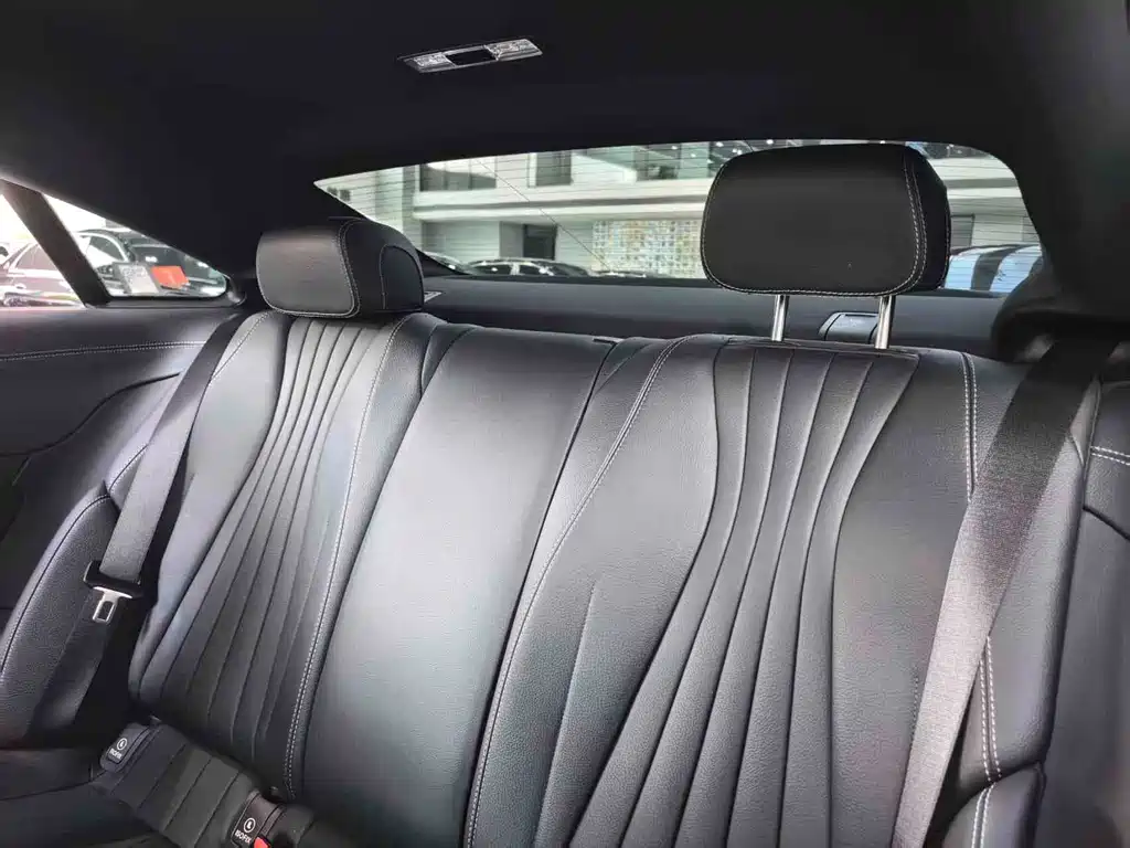 Mercedes-Benz E-Class 2023 — фото 11