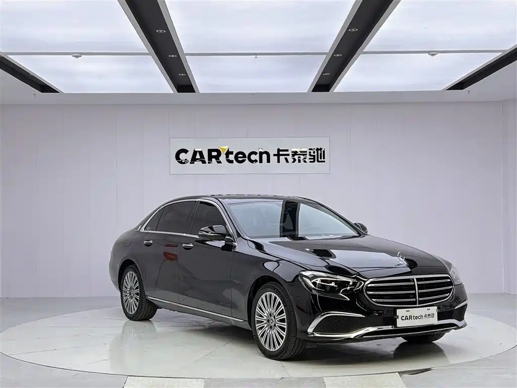 Mercedes-Benz E-Class 2023 — фото 3