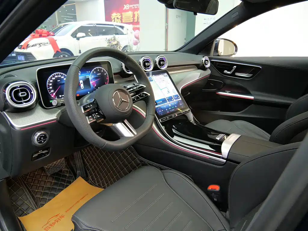 Mercedes-Benz C-Class 2023 — фото 14