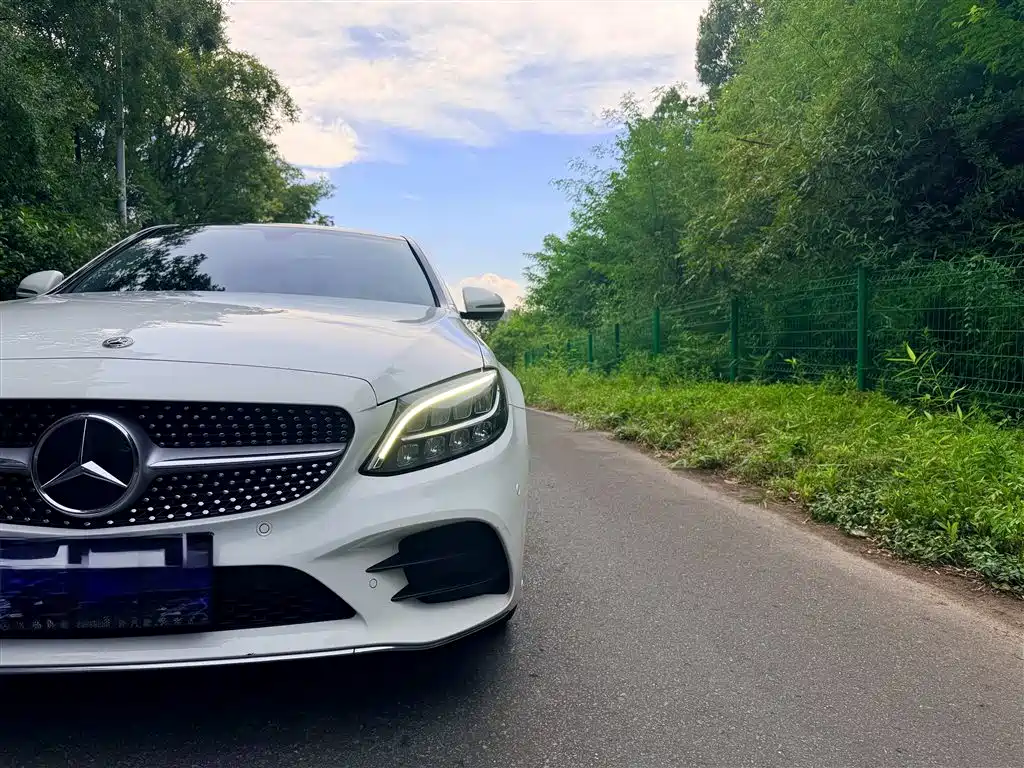 Mercedes-Benz C-Class 2019 — фото 12