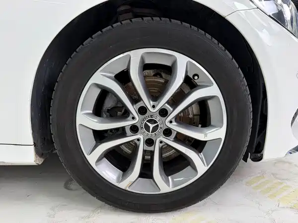 Mercedes-Benz C-Class 2017